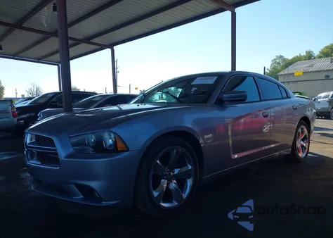 2013 Dodge Charger Sxt из США, поврежденный, VIN 2C3CDXHG0DH725745